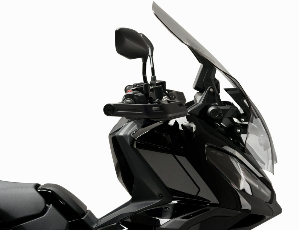 Alternative view of משקףPUIG עבור  HONDA X-ADV Turing  2021-2024 גוון מעושן כהה